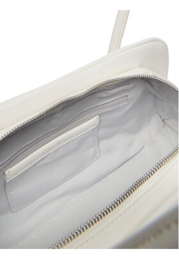 Calvin Klein Torebka Emblem Trio Shoulder Bag LV04F3369G Biały. Kolor: biały. Materiał: skórzane
