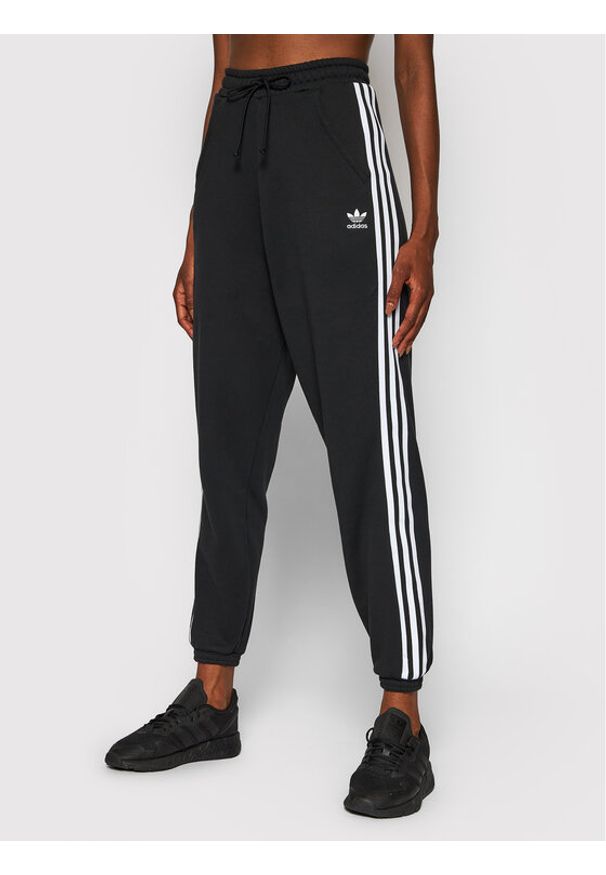 Adidas - adidas Spodnie dresowe Jogger GD2260 Czarny Regular Fit. Kolor: czarny. Materiał: bawełna, dresówka