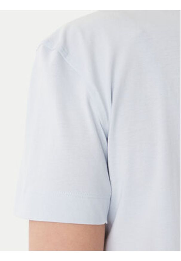 Guess T-Shirt W6GI27 K3160 Niebieski Regular Fit. Kolor: niebieski. Materiał: bawełna