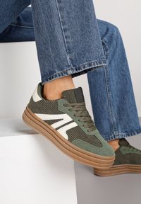 Renee - Zielone Sneakersy Tenisówki na Platformie z Tłoczeniem i Geometrycznym Motywem Kialie. Okazja: na co dzień. Kolor: zielony. Wzór: geometria. Obcas: na platformie