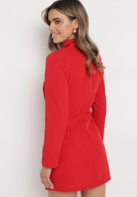 Born2be - Czerwona Sukienka Ionitheme. Okazja: na spotkanie biznesowe, do pracy. Typ kołnierza: dekolt w serek. Kolor: czerwony. Styl: biznesowy, elegancki, klasyczny #6