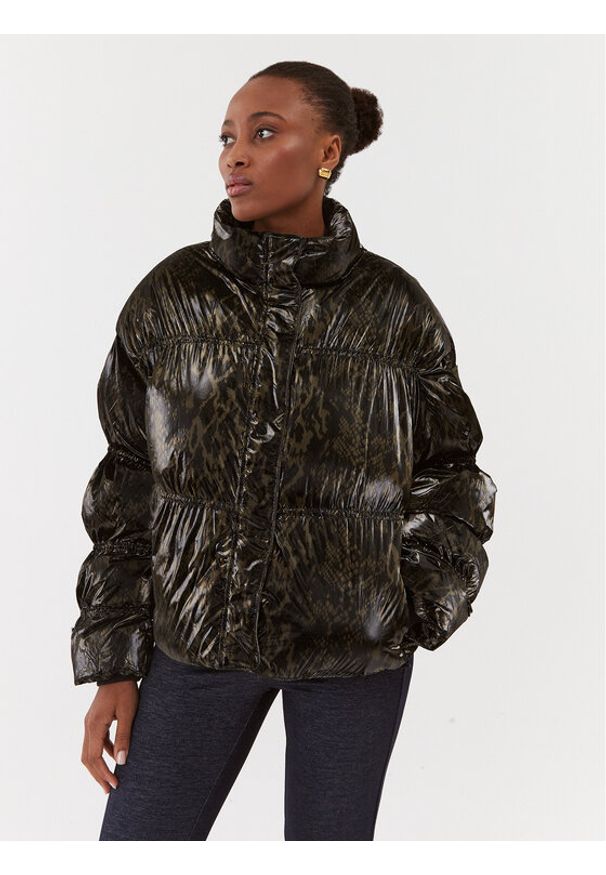 Guess Kurtka przejściowa Marika W3BL29 WFQX0 Zielony Regular Fit. Kolor: zielony. Materiał: syntetyk