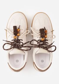 Born2be - Beżowe Sneakersy w Stylu Retro Tenisówek z Podwójnym Sznurowaniem i Frędzlami Salmisa. Okazja: na co dzień. Zapięcie: sznurówki. Kolor: beżowy. Materiał: jeans, dzianina #4