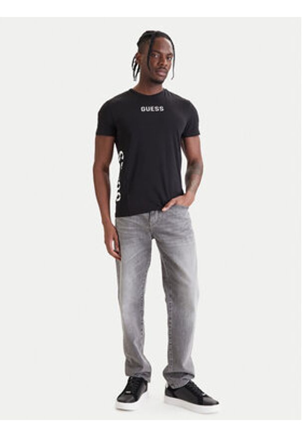 Guess T-Shirt U6GM00 K6YW1 Czarny Regular Fit. Kolor: czarny. Materiał: bawełna