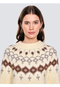 Big-Star - Sweter damski z skandynawskim wzorem kremowy Skandia 102. Okazja: na co dzień. Kolor: kremowy. Materiał: dzianina. Wzór: ze splotem. Styl: wizytowy, casual, elegancki #7