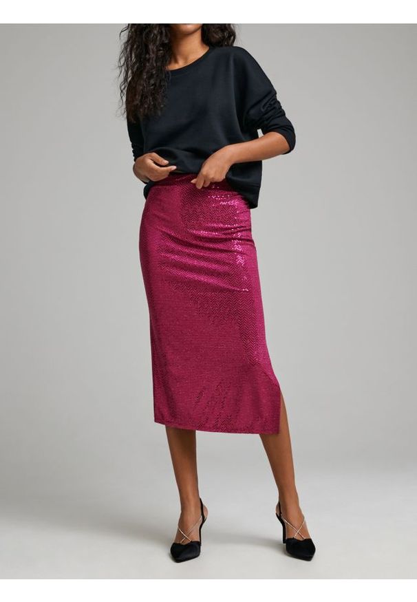 Sinsay - Cekinowa spódnica midi z rozcięciem - różowy. Kolor: różowy