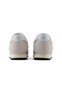 Buty damskie New Balance WL373BL2 – beżowe. Okazja: na co dzień. Kolor: beżowy. Materiał: zamsz, skóra, materiał, syntetyk. Szerokość cholewki: normalna. Model: New Balance 373 #5