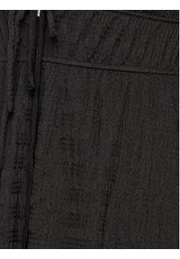 Gina Tricot Sukienka codzienna 19531 Czarny Regular Fit. Okazja: na co dzień. Kolor: czarny. Materiał: syntetyk. Typ sukienki: proste. Styl: casual #3