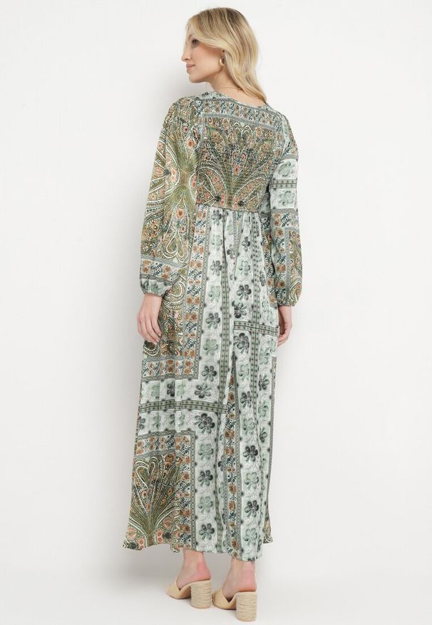 Born2be - Zielona Sukienka w Stylu Boho z Rozkloszowanym Dołem i Bufiastymi Rękawami Ertiana. Okazja: na co dzień. Kolor: zielony. Materiał: materiał. Typ sukienki: proste, rozkloszowane. Styl: boho