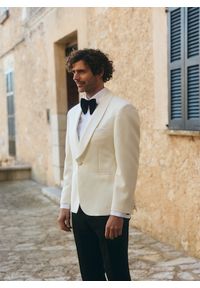 Pako Lorente - PAKO LORENTE – Marynarka smokingowa w jasnym beżowym kolorze. Okazja: na wesele, na ślub cywilny. Kolor: beżowy. Materiał: wełna. Wzór: gładki #6