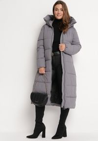 Born2be - Szara Pikowana Kurtka Płaszcz z Kapturem i Kieszeniami Gardemia. Typ kołnierza: kaptur. Kolor: szary. Sezon: zima, jesień #1