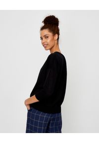 PESERICO - Czarny sweter z aplikacją. Kolor: czarny. Materiał: bawełna, len. Długość rękawa: długi rękaw. Długość: długie. Wzór: aplikacja. Styl: klasyczny, elegancki #3