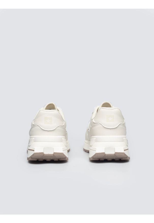 Big-Star - Sneakersy damskie ze skóry ekologicznej beżowe NN274A088 801. Okazja: na spacer, na co dzień. Nosek buta: okrągły. Kolor: beżowy. Materiał: skóra ekologiczna. Wzór: gładki. Sport: turystyka piesza