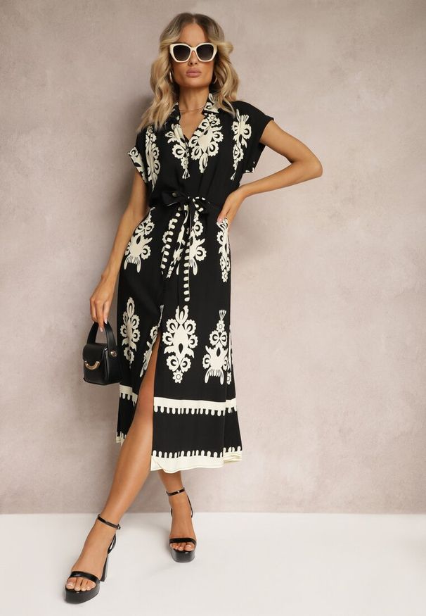 Renee - Czarno-Beżowa Boho Sukienka w Rozkloszowanym Stylu z Materiałowym Paskiem i Guzikami Jori. Okazja: na co dzień, na imprezę. Typ kołnierza: dekolt w kształcie V. Kolor: czarny. Materiał: materiał. Długość rękawa: krótki rękaw. Typ sukienki: proste, rozkloszowane. Styl: boho