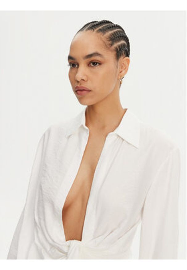 JACQUEMUS Koszula 213SH002-1020 Biały Regular Fit. Kolor: biały. Materiał: wiskoza