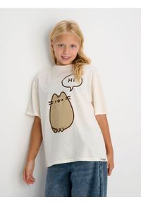 Sinsay - Bawełniana koszulka z krótkim rękawem Pusheen the Cat - kremowy. Kolor: kremowy. Materiał: bawełna. Długość rękawa: krótki rękaw. Długość: krótkie #1