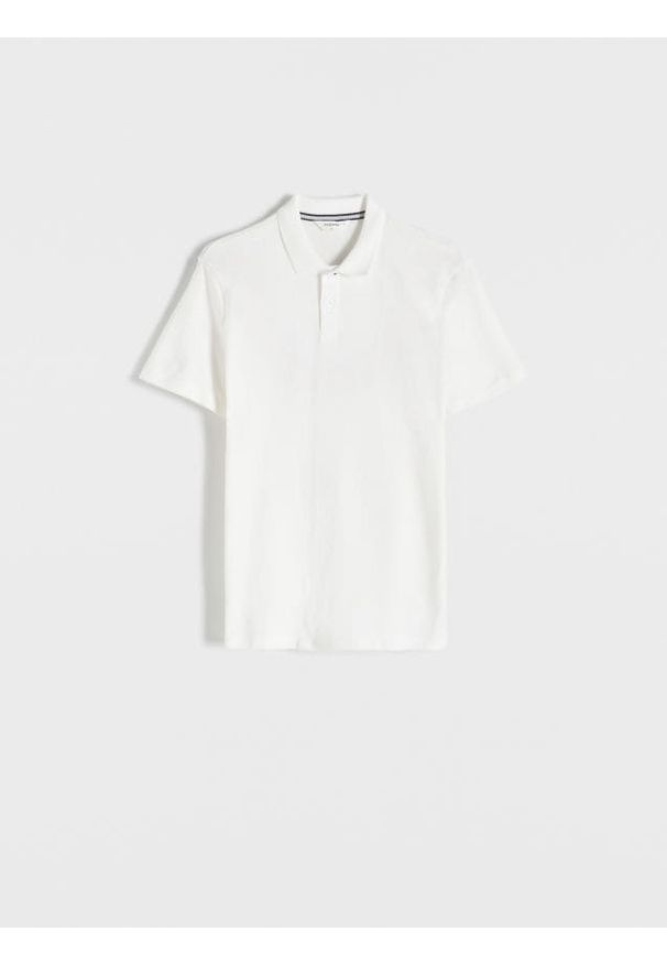 Reserved - Koszulka polo regular fit - złamana biel. Typ kołnierza: polo. Materiał: bawełna