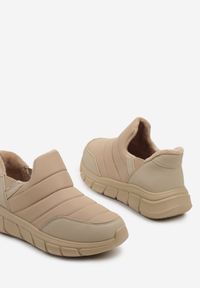 Born2be - Ciemnobeżowe Pikowane Sneakersy Śniegowce na Grubej Tłoczonej Platformie Verta. Okazja: na co dzień. Kolor: beżowy. Materiał: jeans. Obcas: na platformie #5