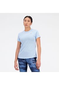 Koszulka damska New Balance WT21262BZH – niebieska. Kolor: niebieski. Materiał: materiał, poliester. Sezon: lato. Sport: bieganie, fitness