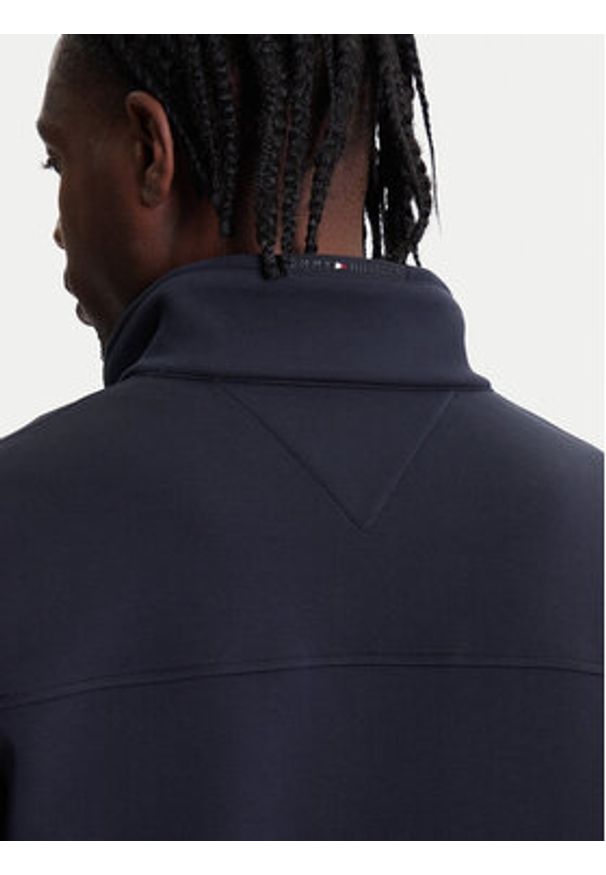 TOMMY HILFIGER - Tommy Hilfiger Bluza Permormance MW0MW41227 Granatowy Regular Fit. Kolor: niebieski. Materiał: syntetyk, bawełna
