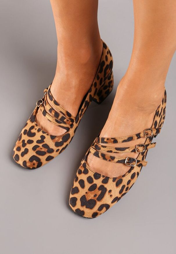 Renee - Brązowe Lakierowane Czółenka w Stylu Mary Jane z Cienkimi Paseczkami Berisana. Okazja: na spotkanie biznesowe, na co dzień. Kolor: brązowy. Materiał: lakier. Obcas: na obcasie. Styl: elegancki, biznesowy, retro, casual. Wysokość obcasa: średni