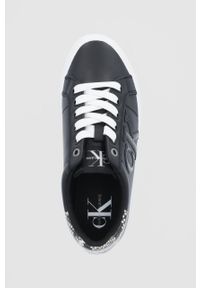 Calvin Klein Jeans Buty skórzane kolor czarny na platformie. Nosek buta: okrągły. Zapięcie: sznurówki. Kolor: czarny. Materiał: skóra. Obcas: na platformie #3