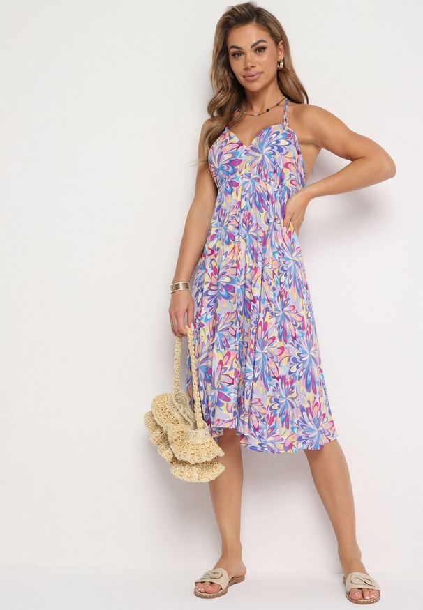 Born2be - Niebieska Bawełniana Sukienka z Wiązaniem na Szyi i Plecach Risalliem. Kolor: niebieski. Materiał: bawełna. Typ sukienki: rozkloszowane