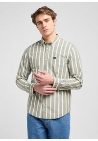 Lee - MESKA KOSZULA LEE BUTTON DOWN OLIVE STONE STRIPE 112370546. Typ kołnierza: button down #1