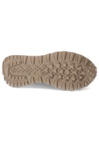 Artiker - Beżowe Sneakersy Atiker Modne Obuwie Damskie. Okazja: na spacer, na co dzień. Zapięcie: sznurówki. Kolor: beżowy. Materiał: zamsz, jeans. Szerokość cholewki: normalna. Sport: turystyka piesza #5