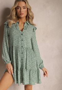 Renee - Zielona Mini Sukienka o Rozkloszowanym Kroju w Kwiaty z Falbankami Limrena. Typ kołnierza: kołnierz z falbankami. Kolor: zielony. Wzór: kwiaty. Sezon: lato. Długość: mini #4