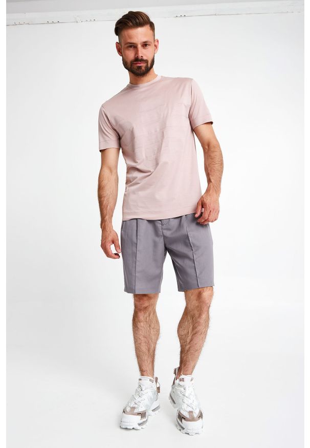 Emporio Armani - T-SHIRT EMPORIO ARMANI. Materiał: bawełna. Długość rękawa: krótki rękaw. Długość: krótkie. Wzór: nadruk