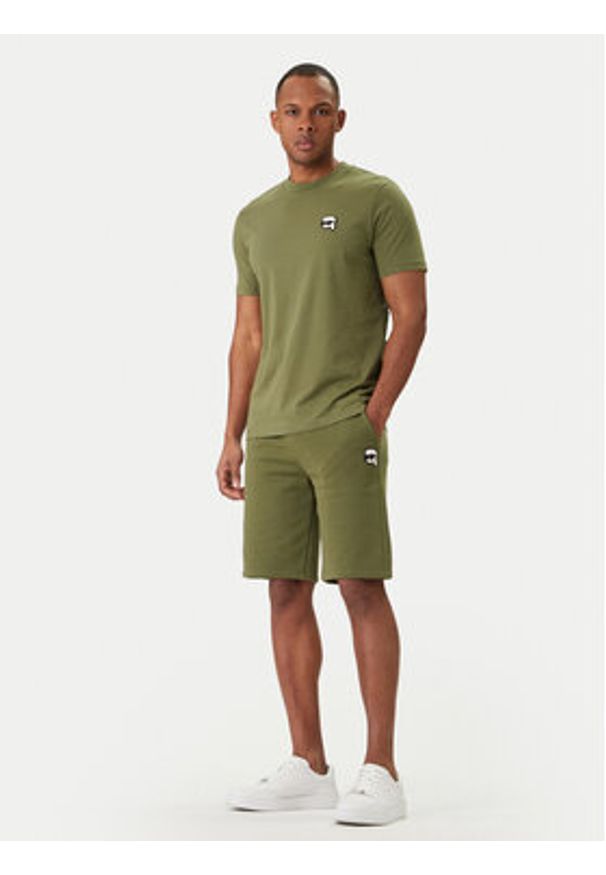 Karl Lagerfeld - KARL LAGERFELD Szorty sportowe 705019 562900 Zielony Regular Fit. Kolor: zielony. Materiał: bawełna. Styl: sportowy