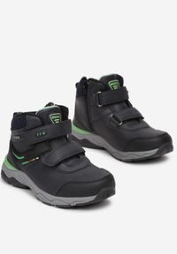 Born2be - Granatowo-Zielone Botki Sportowe Mocno Ocieplone Yozohile. Okazja: na uczelnię, na co dzień. Zapięcie: rzepy. Kolor: niebieski. Materiał: jeans, futro. Wzór: kolorowy. Styl: sportowy #3