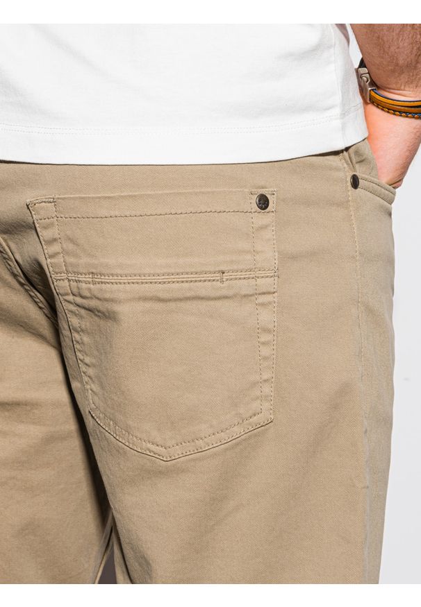 Ombre Clothing - Krótkie spodenki męskie casual W303 - ciemnobeżowe - XXL. Okazja: na co dzień. Kolor: beżowy. Materiał: elastan, tkanina, bawełna. Długość: krótkie. Sezon: lato. Styl: casual