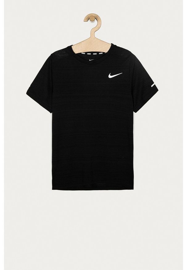 Nike Kids T-shirt dziecięcy kolor czarny gładki. Okazja: na co dzień. Kolor: czarny. Materiał: tkanina, skóra, dzianina, włókno. Wzór: gładki. Styl: casual