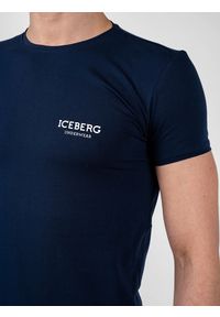 Iceberg T-shirt "C-neck" | ICE1UTS01 | Mężczyzna | Granatowy. Kolor: niebieski. Materiał: bawełna, elastan. Wzór: nadruk #6