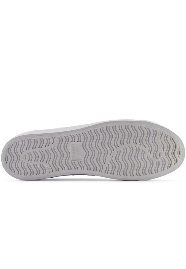 Buty unisex New Balance BB100CRD – białe. Okazja: na co dzień. Kolor: biały. Materiał: syntetyk, materiał, guma. Szerokość cholewki: normalna. Obcas: na platformie