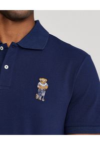 Ralph Lauren - RALPH LAUREN - Granatowa koszulka polo Custom Slim Fit. Typ kołnierza: polo. Kolor: niebieski. Materiał: tkanina, elastan, bawełna. Wzór: haft, prążki