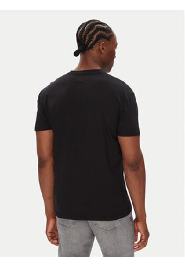 Tommy Jeans T-Shirt Flag Linear DM0DM21911 Czarny Regular Fit. Kolor: czarny. Materiał: bawełna