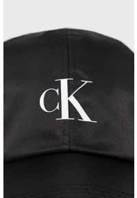 Calvin Klein Jeans Czapka K50K507060.4890 kolor czarny z nadrukiem. Kolor: czarny. Wzór: nadruk #4