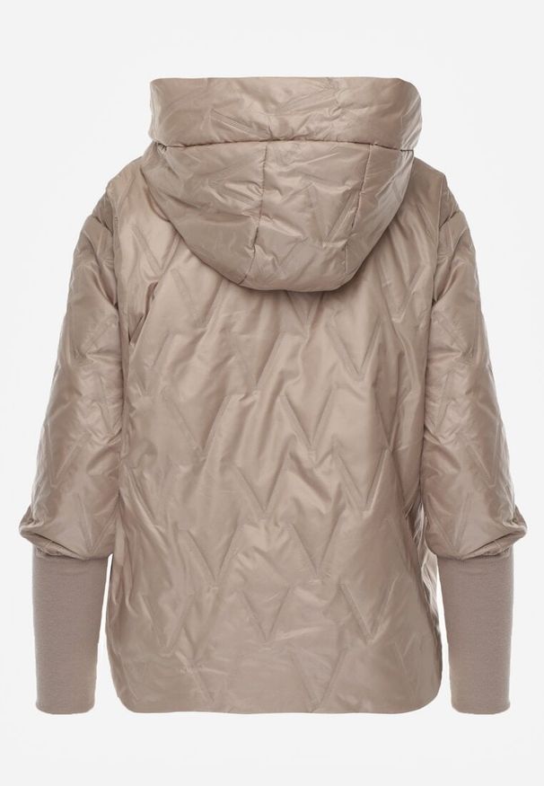 Renee - Brązowa Pikowana Kurtka z Kapturem z Materiałem na Rękawach Grigoria. Okazja: na co dzień. Typ kołnierza: kaptur. Kolor: brązowy. Materiał: materiał. Długość rękawa: długi rękaw. Styl: casual, elegancki