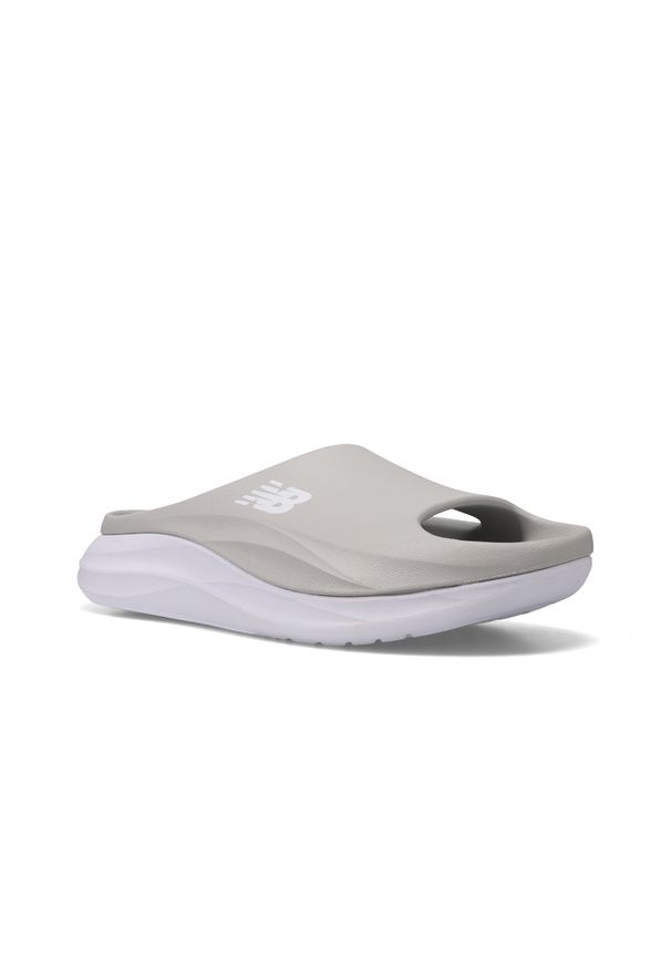 Klapki męskie New Balance M66508WJ – szare. Kolor: niebieski. Sezon: lato