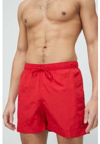 TOMMY HILFIGER - Tommy Hilfiger szorty kąpielowe kolor czerwony. Kolor: czerwony. Materiał: tkanina, poliamid