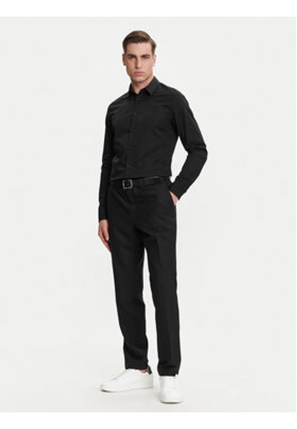 Calvin Klein Jeans Koszula J30J324614 Czarny Slim Fit. Kolor: czarny. Materiał: bawełna