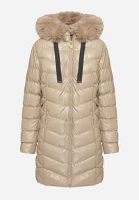 Born2be - Beżowa Długa Pikowana Kurtka z Odpinanym Futerkiem i Sznurkami Rinnarae. Okazja: na spacer, na co dzień. Typ kołnierza: kaptur. Kolor: beżowy. Materiał: futro. Długość: długie. Styl: elegancki, casual #2