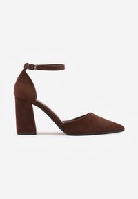 Renee - Ciemnobrązowe Czółenka z Imitacji Zamszu na Słupkowym Obcasie ze Szpiczastym Noskiem Hadina. Okazja: na randkę. Nosek buta: szpiczasty. Zapięcie: pasek. Kolor: brązowy. Materiał: zamsz. Obcas: na obcasie. Wysokość obcasa: średni #5