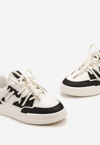 Born2be - Biało-Czarne Sneakersy Rilvora. Nosek buta: okrągły. Zapięcie: sznurówki. Kolor: biały. Materiał: materiał. Obcas: na obcasie. Wysokość obcasa: niski #3