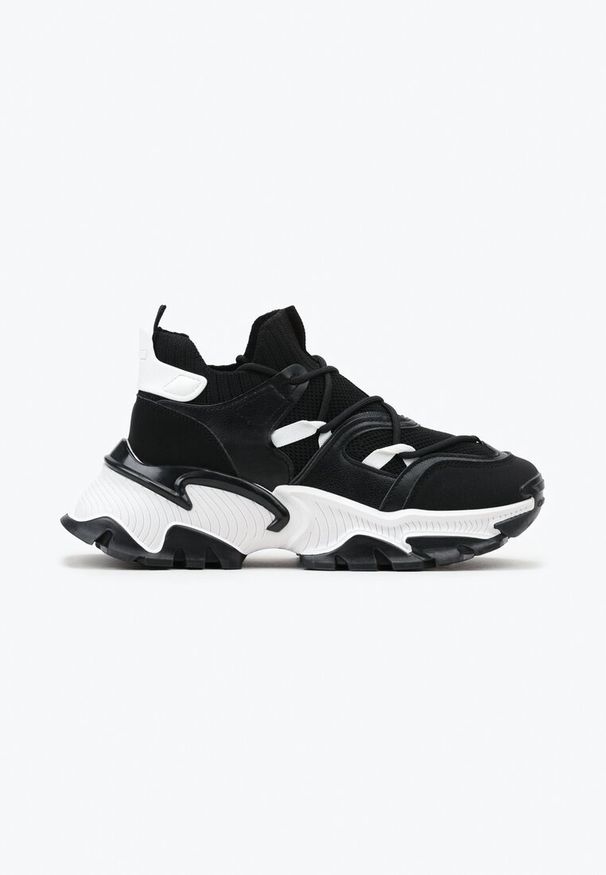 Renee - Czarne Sneakersy w Skarpetkowym Stylu z Elastycznym Wiązaniem i Tłoczoną Podeszwą Ielene. Okazja: na co dzień. Zapięcie: bez zapięcia. Kolor: czarny. Materiał: jeans, skóra. Obcas: na obcasie. Wysokość obcasa: średni