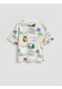 Reserved - T-shirt z nadrukiem - złamana biel. Materiał: dzianina, bawełna. Wzór: nadruk #1