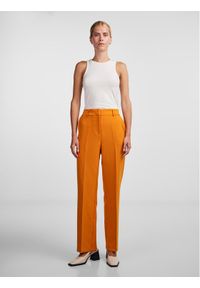 YAS Spodnie materiałowe Likka 26030744 Pomarańczowy Regular Fit. Kolor: pomarańczowy. Materiał: syntetyk #1